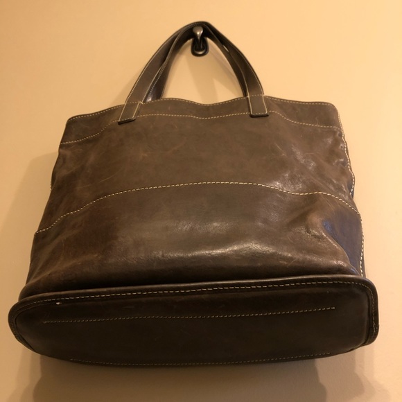 Frye tote and coin purse. Like new!